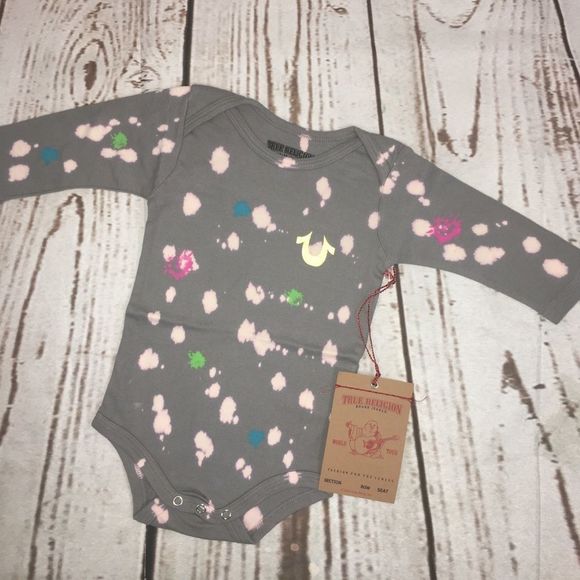 New True Religion Bundle of 2 Long Sleeve Baby Girl Onesies 12-18 Months - Picture 6 of 16